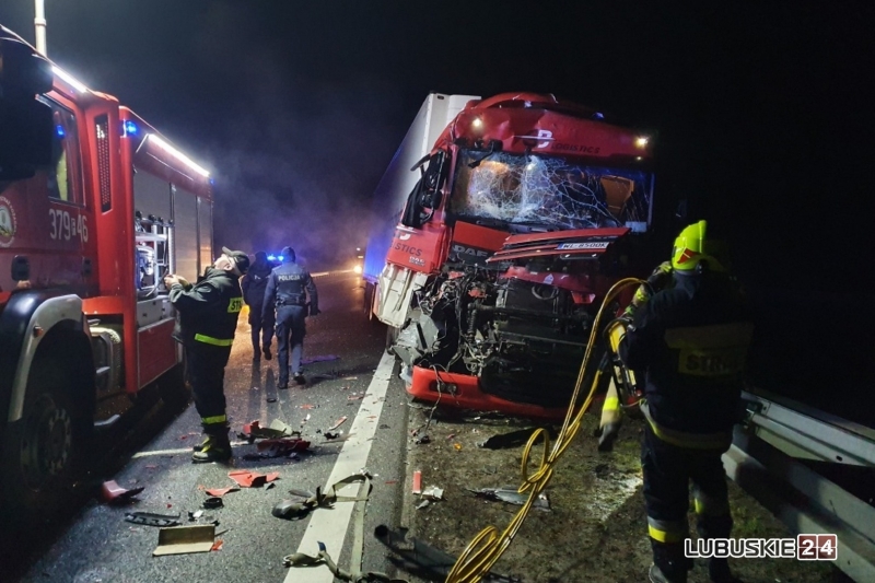 Pożar i zderzenie dwóch ciężarówek na S3 zdjęcia lubuskie24 pl