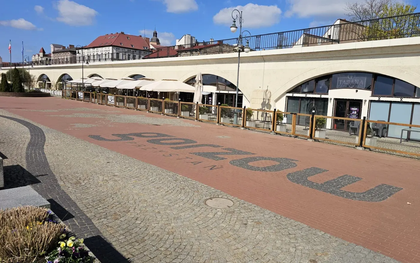 Tężnie solankowe, zielona toaleta i nowy napis. Bulwar Wschodni czeka metamorfoza
