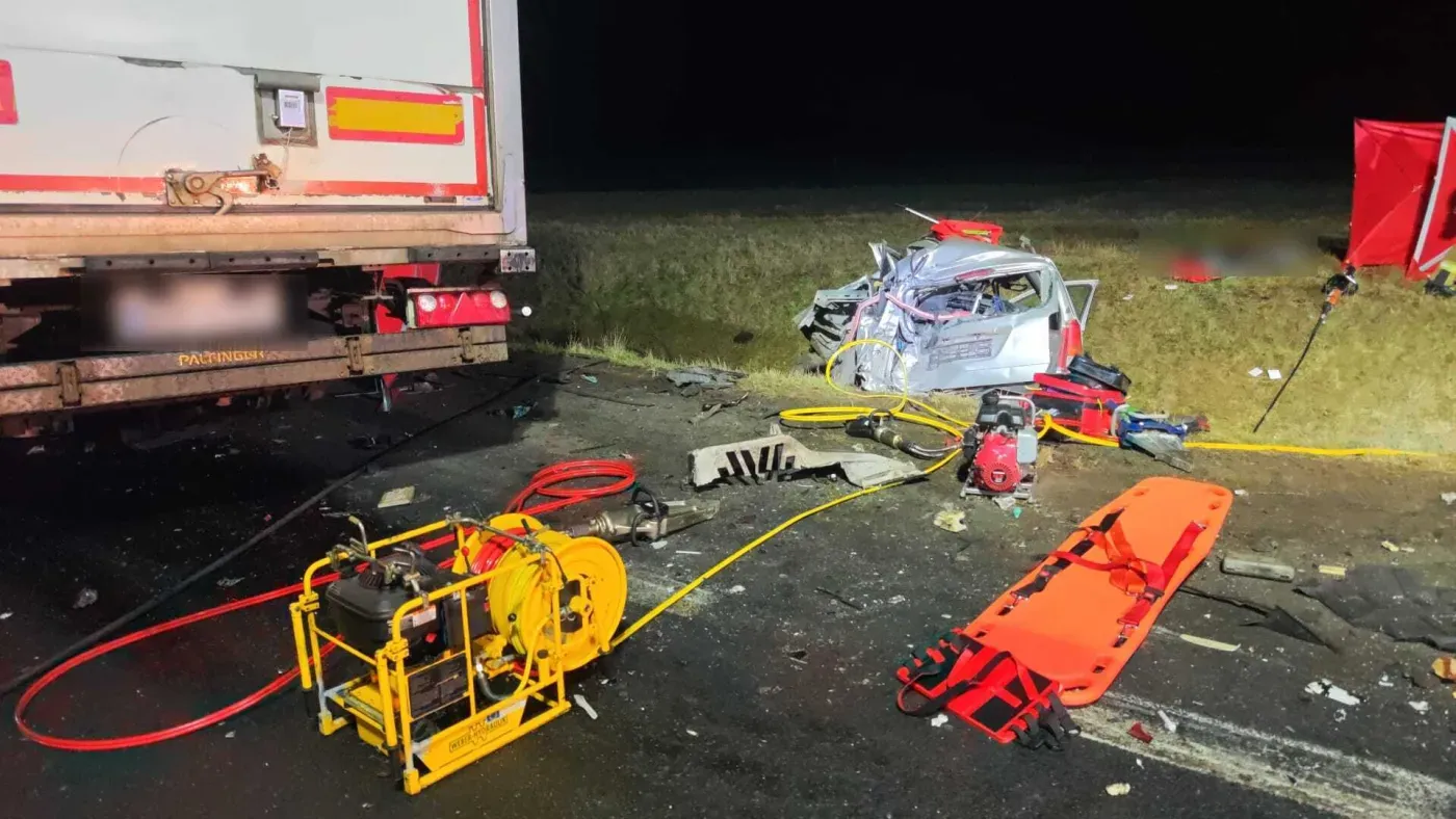 Miał 12 sekund na reakcję. Wjechał ciężarówką w forda, zginęły trzy osoby