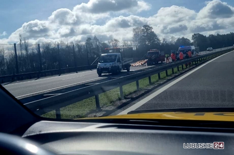 1/4 Wypadek na trasie S3 koło Międzyrzecza