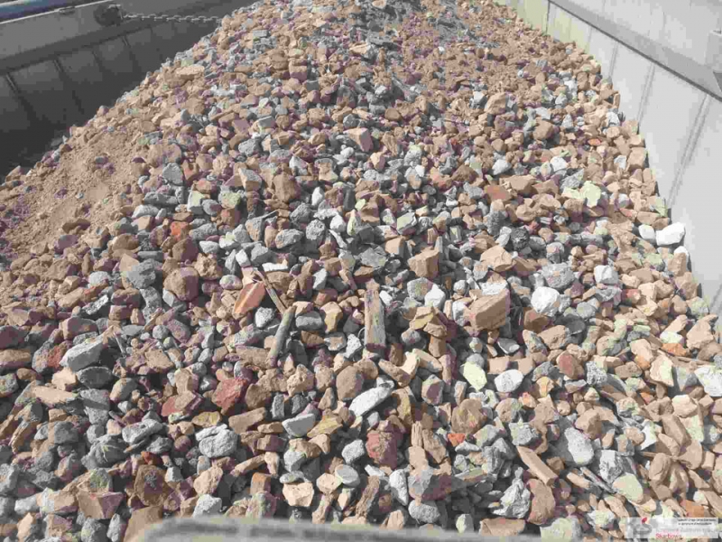 4/4 Ciężarówki z nielegalnymi odpadami zatrzymane w Świecku