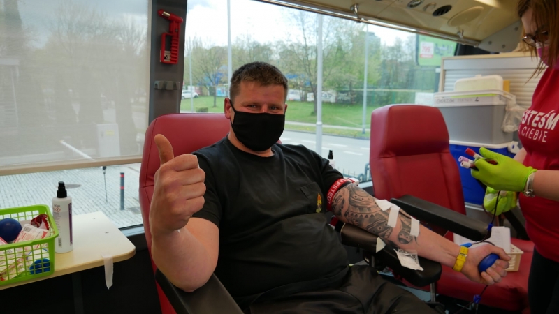 5/19 Strażacy z klubu „Honorowych Dawców Krwi Ognista Kropla” zorganizowali zbiórkę krwi