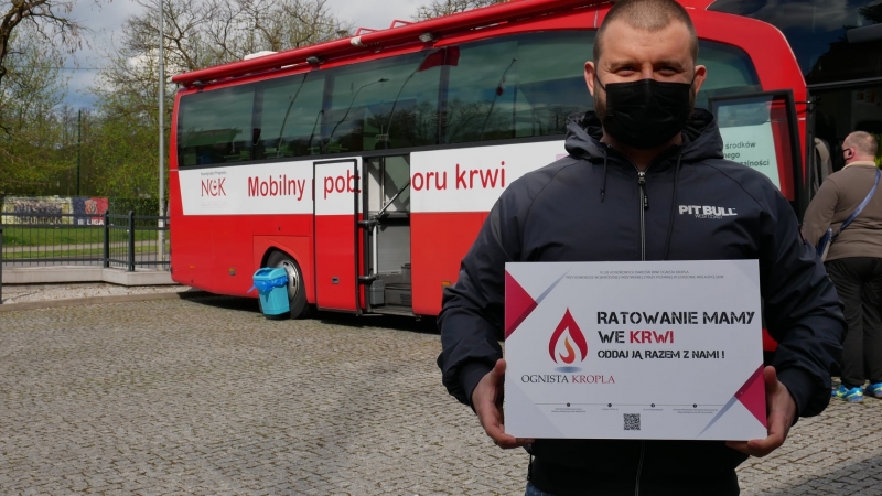 14/19 Strażacy z klubu „Honorowych Dawców Krwi Ognista Kropla” zorganizowali zbiórkę krwi