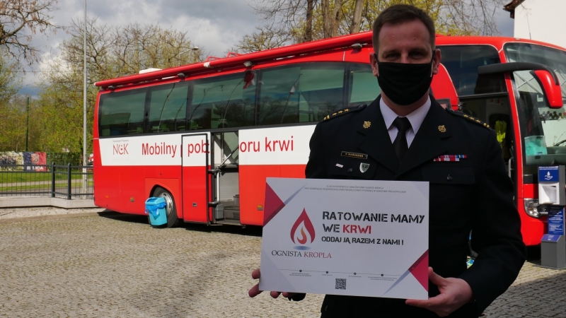 17/19 Strażacy z klubu „Honorowych Dawców Krwi Ognista Kropla” zorganizowali zbiórkę krwi