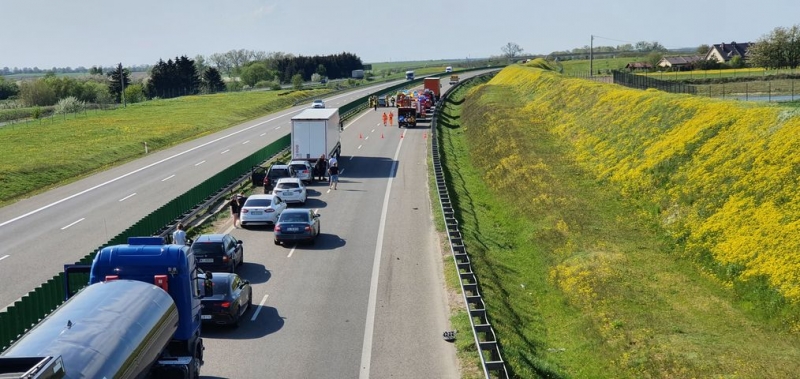 3/6 Bus uderzył w ciężarówkę na S3 koło Gorzowa