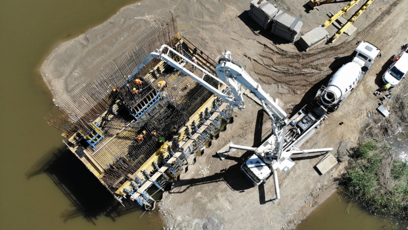 4/4 Budowa nowego mostu przez Odrę