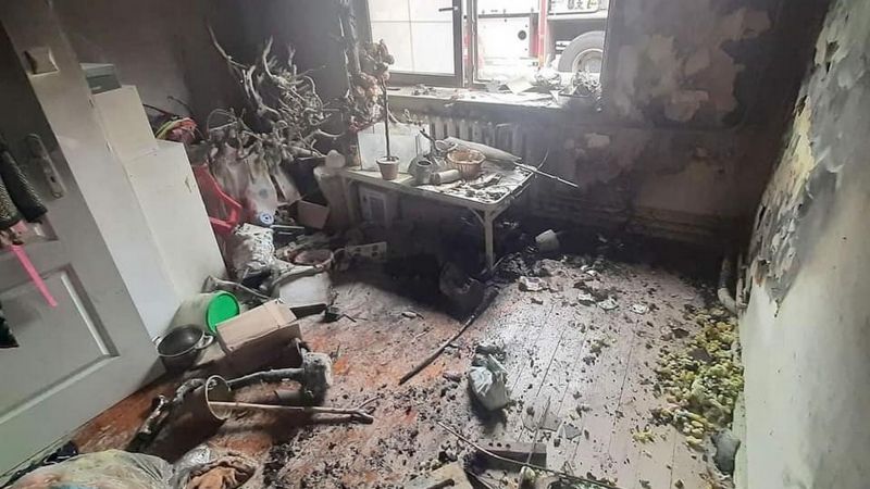 4/7 Pożar mieszkania w Trzebiszewie. Spaliła się wersalka