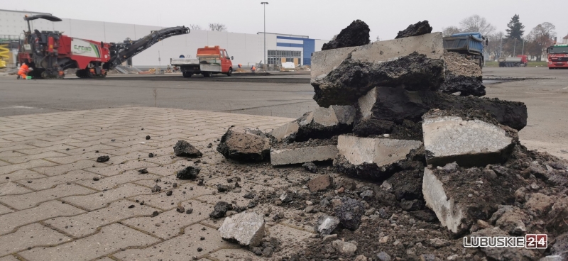 8/13 Prace przy Leroy Merlin w Gorzowie