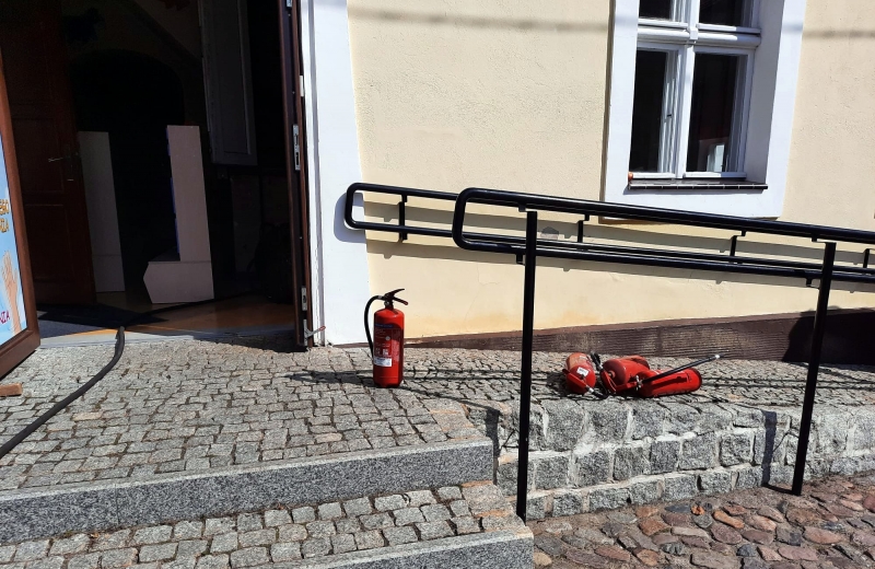 3/4 Pożar poddasza w szkole w Drezdenku