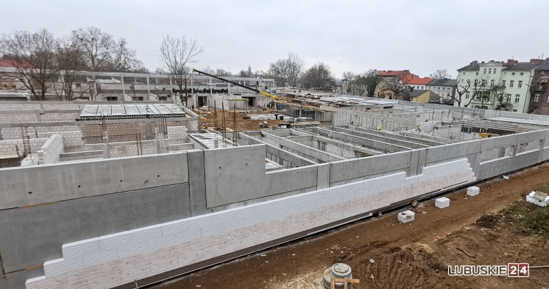 11/21 Gorzów: Trwa budowa CEZiB