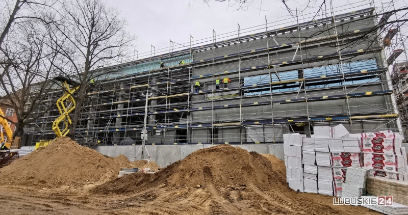 19/21 Gorzów: Trwa budowa CEZiB