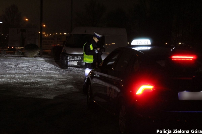 8/9 Taksówki na aplikację pod lupą policji