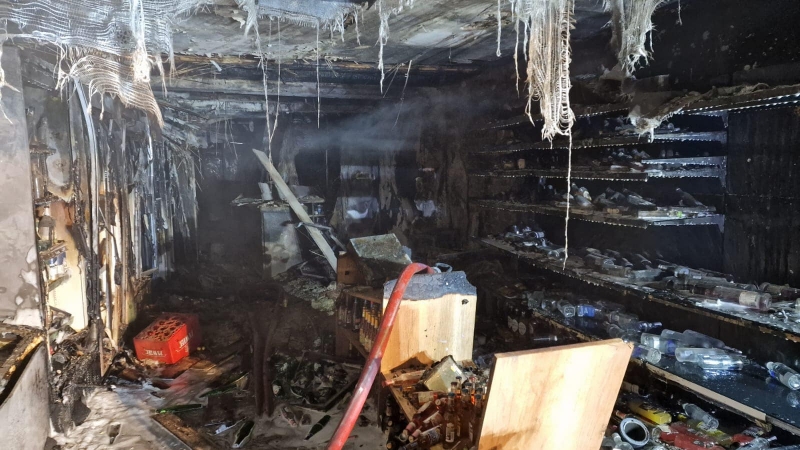 3/4 Pożar sklepu spożywczo-monopolowego w Żarach