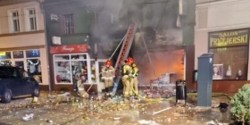 Pożar sklepu spożywczo-monopolowego w Żarach