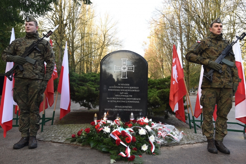 22/22 Lubuszanie oddają hołd Powstańcom Wielkopolskim