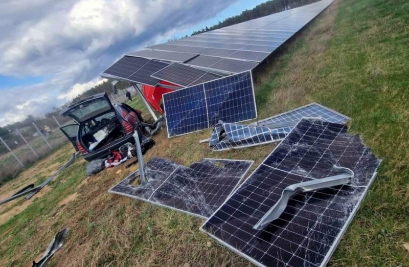 9/13 Tragiczny wypadek w Murzynowie. Nie żyje kierowca mercedesa