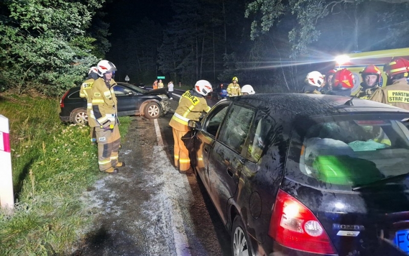 4/4 Czołówka dwóch hond na DK22 w Starym Osiecznie