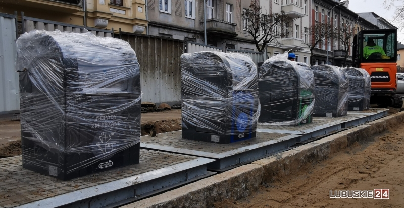 1/6 Gorzów: Podziemne pojemniki zamontowane