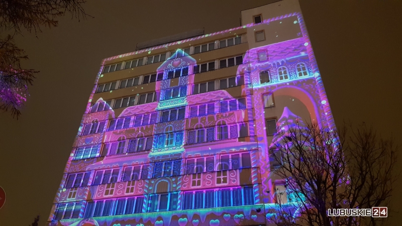 6/10 Video mapping na 