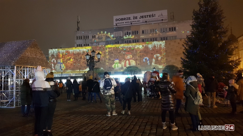 10/10 Video mapping na 