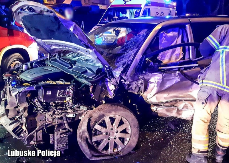 7/7 Policyjny pościg za pijanym 17-latkiem w Zielonej Górze