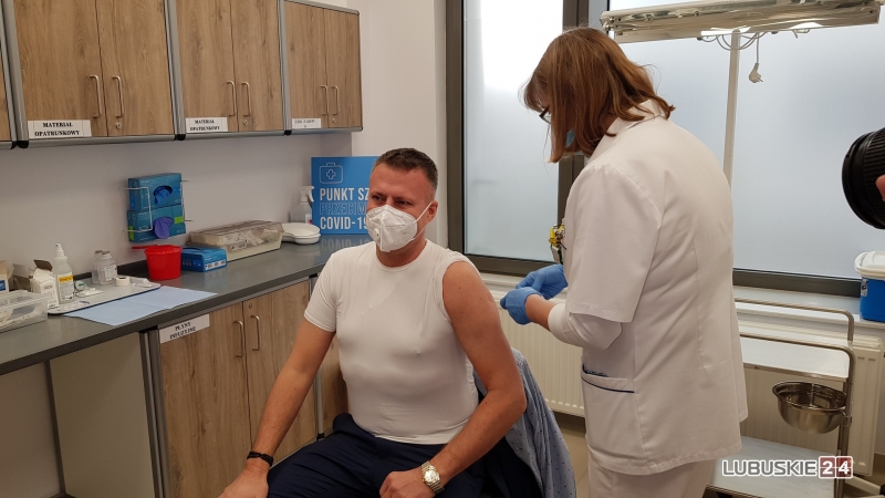 8/11 Szczepienia przeciwko COVID-19 w szpitalu w Gorzowie