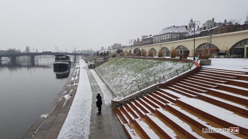 2/17 Noworoczne opady śniegu w Gorzowie