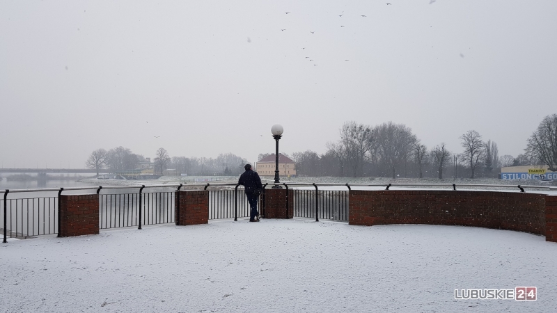 7/17 Noworoczne opady śniegu w Gorzowie
