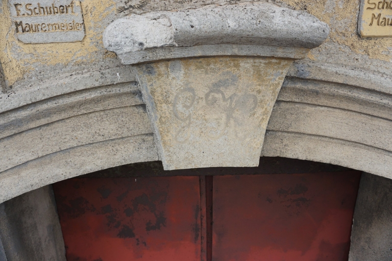 6/14 Prace przy odbudowie hełmu wieży w Żarach