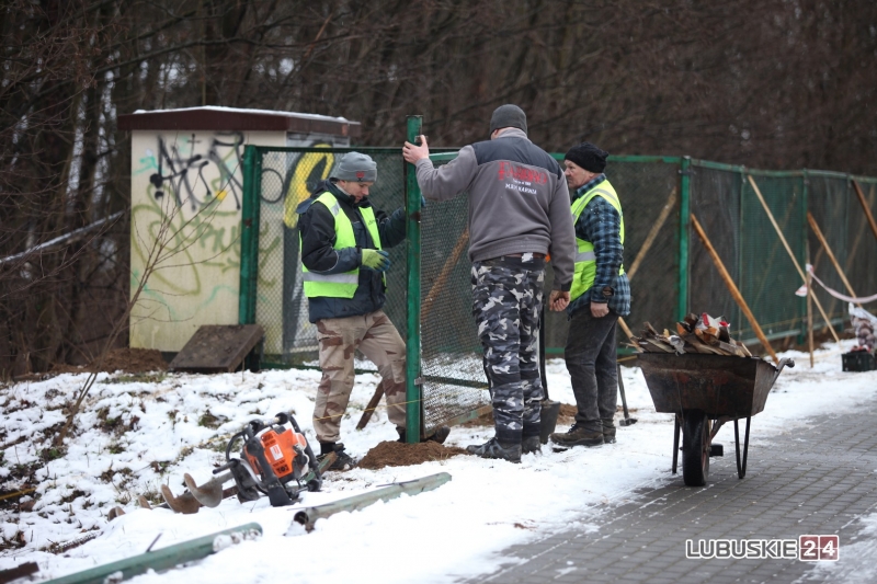 17/19 Pierwsze prace przy budowie hali widowiskowo-sportowej w Gorzowie