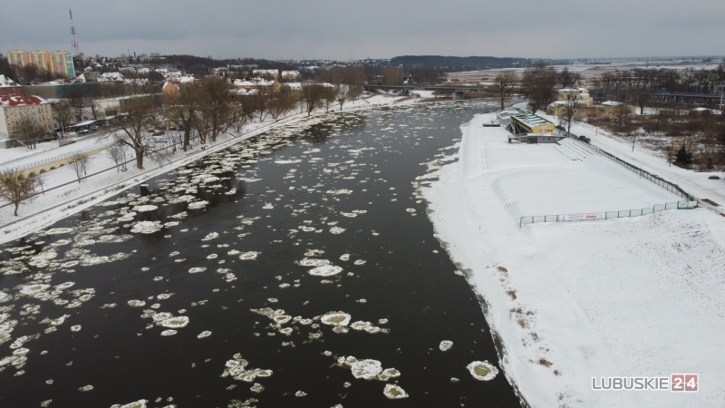 8/16 Śryż na rzece Warcie