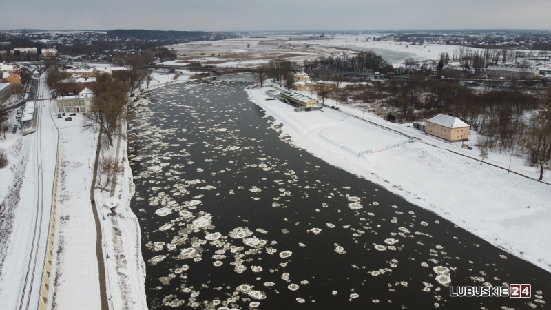 12/16 Śryż na rzece Warcie