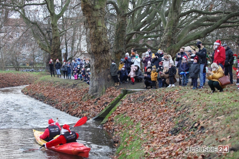 19/21 Gorzów: Mikołaje w kajakach